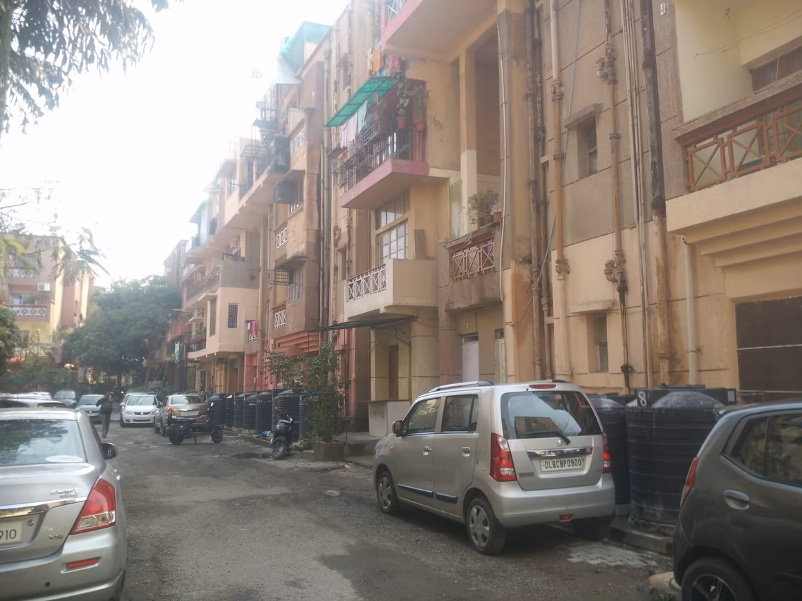 DDA Santushti Apartment - Image 3