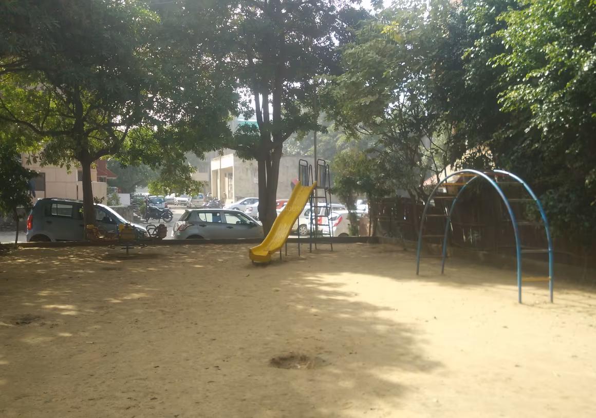 DDA Santushti Apartment - Image 17