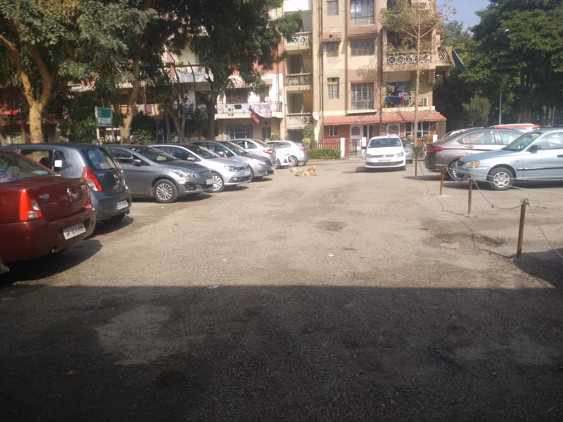 DDA Santushti Apartment - Image 18