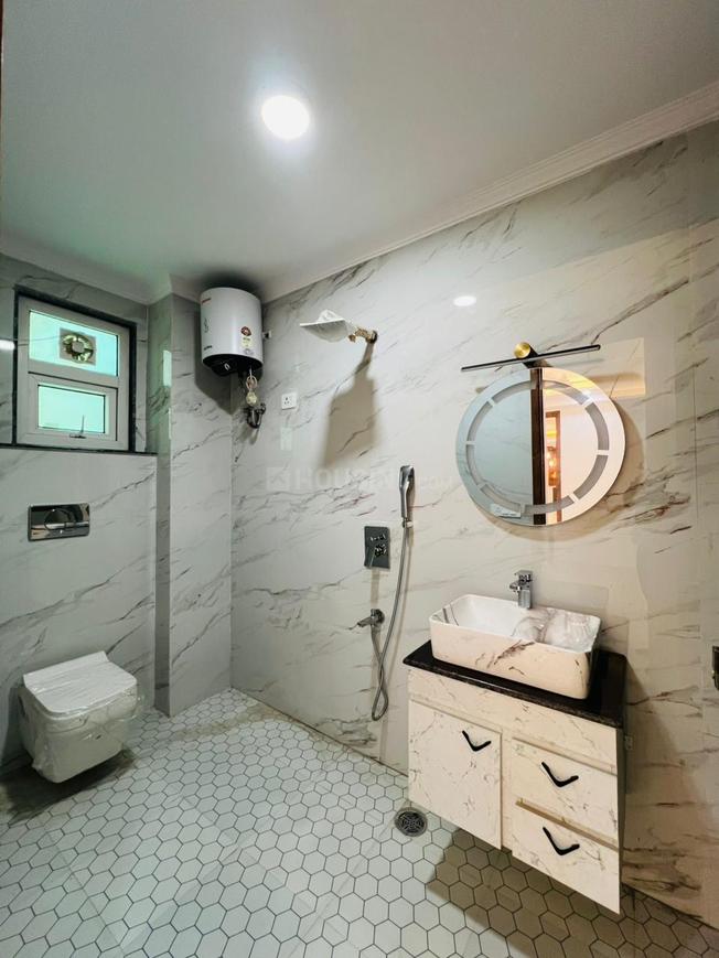 D S Apartments - Image 18