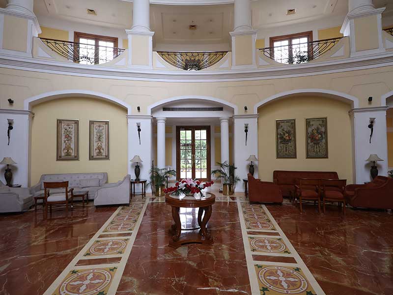DLF Platinum Residences - Image 13